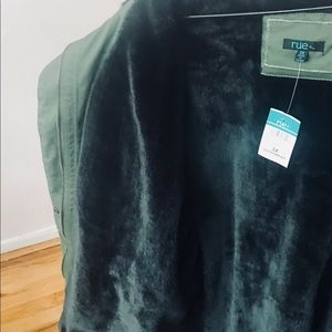 Coat/ winter Jacket with furr hat.